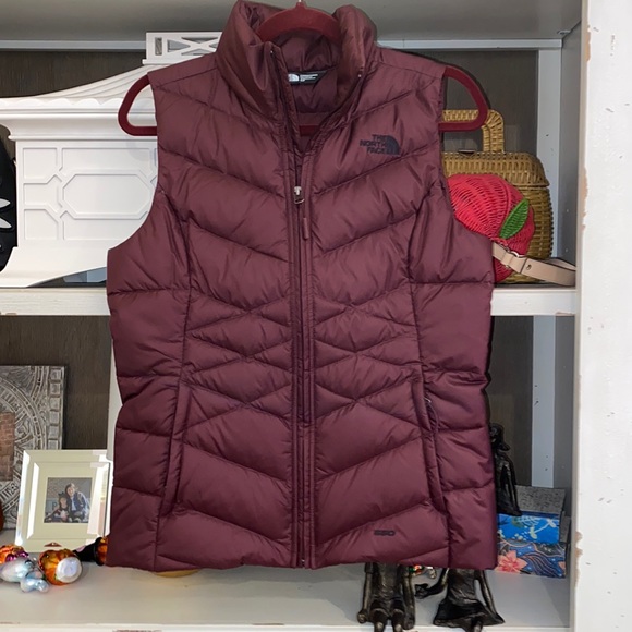 The North Face Jackets & Blazers - The North Face burgundy puffer vest S women’s